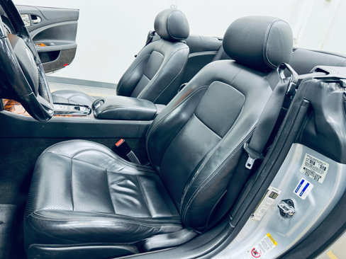 Used 2010 Jaguar XKR R image 34