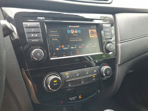 Used 2020 Nissan Rogue S w/ Special Edition Package image 28