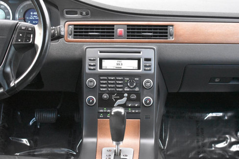 Used 2010 Volvo XC70 3.2 image 24