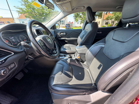 Used 2020 Jeep Cherokee Latitude Plus image 16