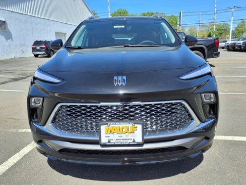 Used 2024 Buick Encore GX Avenir w/ Avenir Technology Package image 22