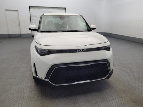 Used 2023 Kia Soul LX w/ LX Technology Package image 14