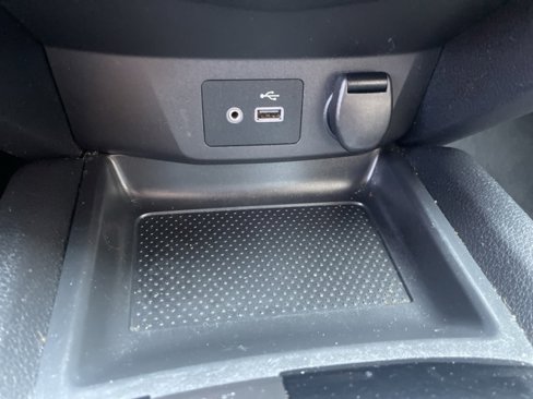 Used 2020 Nissan Rogue Sport S image 41