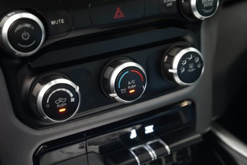 Used 2019 RAM 1500 Big Horn image 24