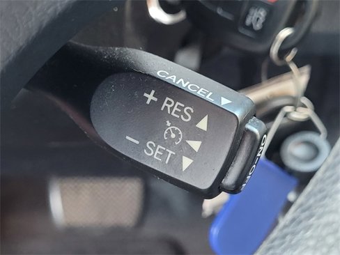 Used 2015 Toyota RAV4 XLE image 31