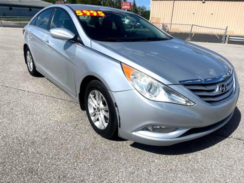 Used 2013 Hyundai Sonata GLS w/ Popular Equipment Pkg image 2