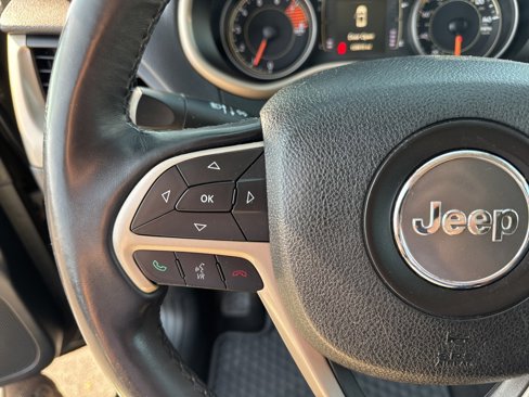 Used 2016 Jeep Cherokee 75th Anniversary image 51