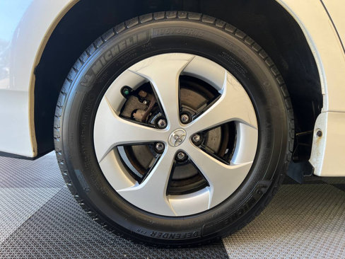 Used 2012 Toyota Prius Two image 26