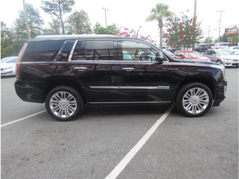 Used 2017 Cadillac Escalade Platinum image 6