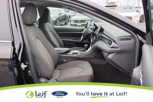 Used 2023 Toyota Camry LE image 31