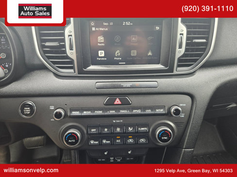 Used 2017 Kia Sportage EX image 19