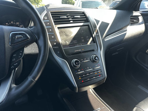 Used 2015 Lincoln MKC FWD image 32