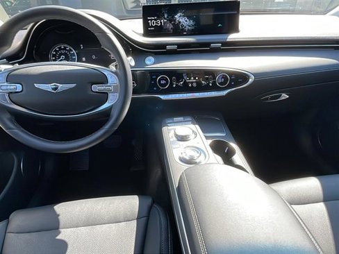 Used 2025 Genesis GV70 2.5T w/ Select Package image 17