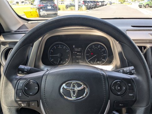 Used 2017 Toyota RAV4 LE image 27