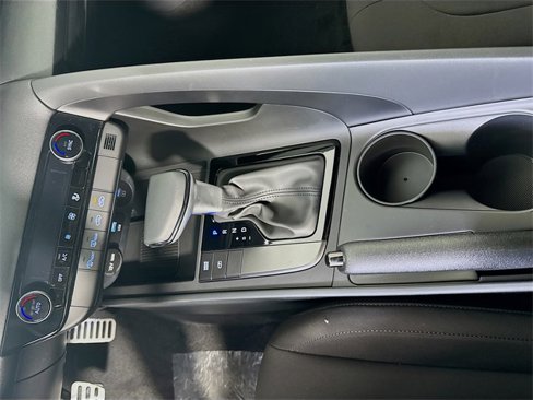New 2025 Hyundai Elantra Sport image 10