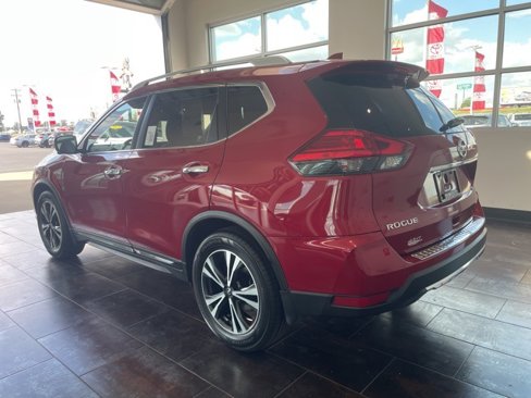 Used 2017 Nissan Rogue SL image 4