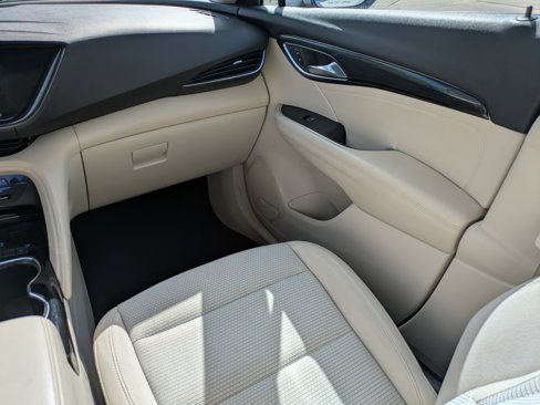 Used 2023 Buick Envision Preferred image 21