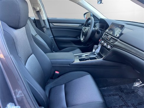 Used 2018 Honda Accord LX image 15