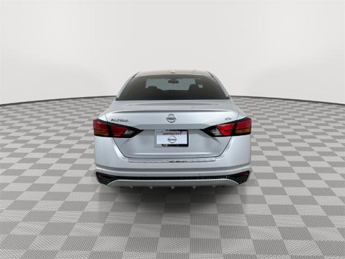 Certified 2023 Nissan Sentra SV w/ All-Weather Package image 7