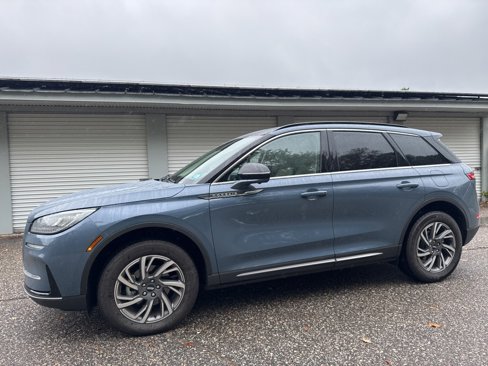 Used 2025 Lincoln Corsair AWD w/ Equipment Group 101A image 1
