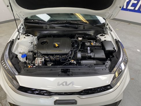 Used 2024 Kia Forte LXS image 9