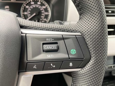 New 2025 Mitsubishi Outlander AWD image 17