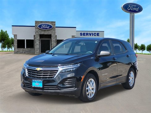 Used 2024 Chevrolet Equinox LS w/ LS Convenience Package image 3