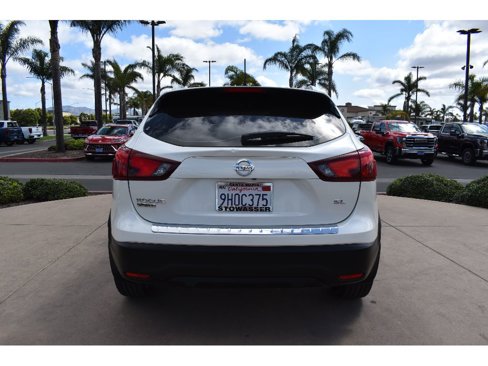 Used 2018 Nissan Rogue Sport SL image 4