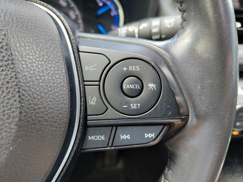 Used 2020 Toyota RAV4 XSE image 33