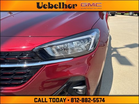 Used 2023 Buick Encore GX Select w/ Sport Touring Package image 13