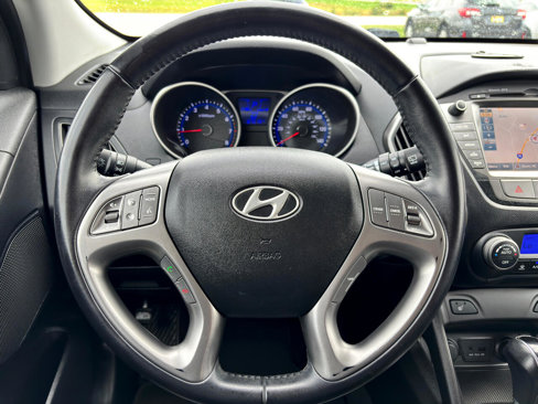Used 2015 Hyundai Tucson Limited w/ Option Group 03 image 13