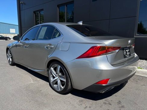 Used 2018 Lexus IS 300 AWD w/ Comfort Package image 4