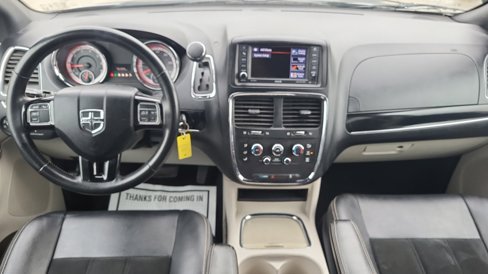 Used 2018 Dodge Grand Caravan SXT image 28