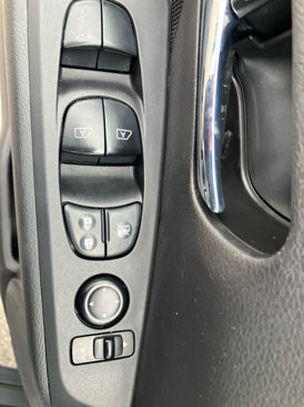 Used 2024 Nissan Kicks SV image 12