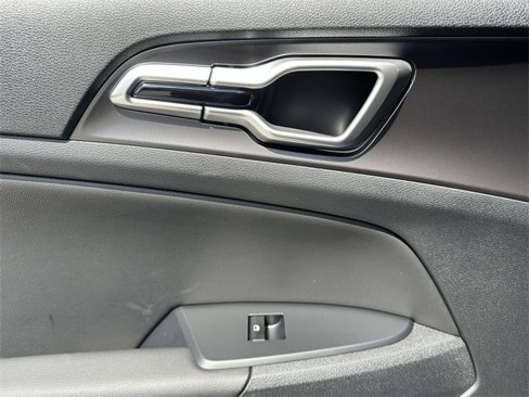 New 2026 Kia Sportage EX image 22