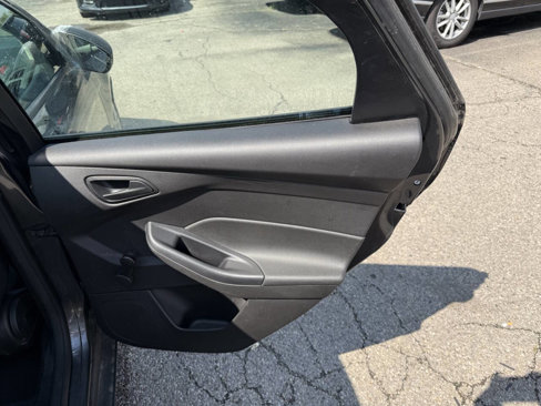 Used 2017 Ford Focus S image 10