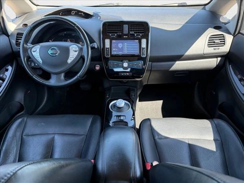 Used 2015 Nissan Leaf SL w/ Premium Package image 19