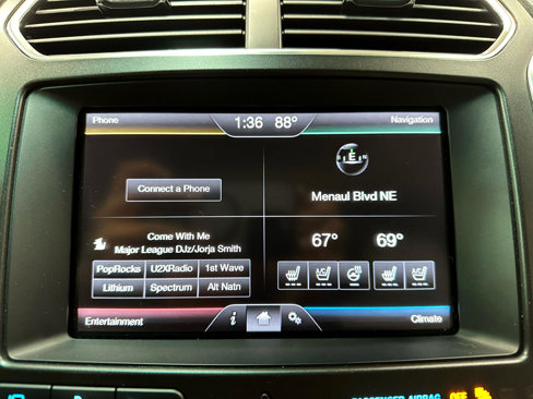 Used 2016 Ford Explorer Platinum image 44