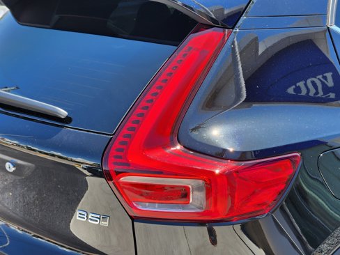 New 2025 Volvo XC40 B5 Core w/ Protection Package image 10