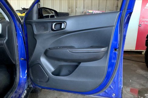 Used 2023 Hyundai Venue Limited image 21