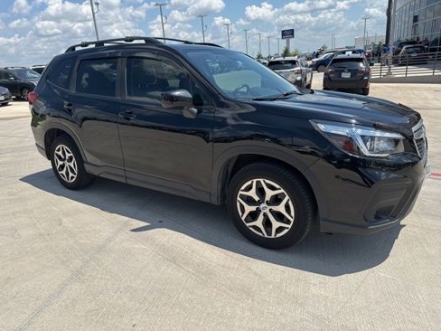 Used 2020 Subaru Forester Premium image 2