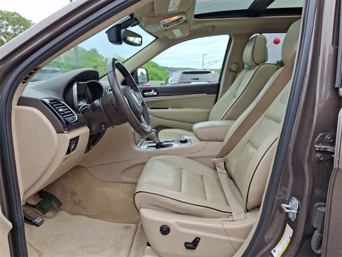 Used 2019 Jeep Grand Cherokee Overland image 11