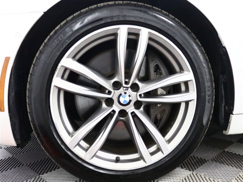 Used 2016 BMW 750i xDrive image 30