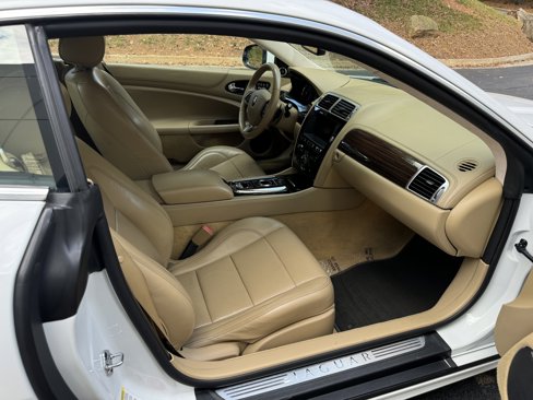 Used 2014 Jaguar XK Coupe image 16