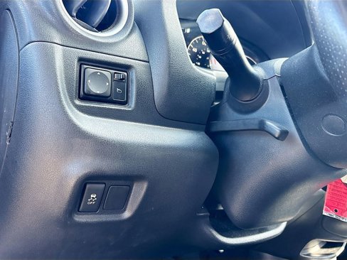 Used 2015 Nissan Versa Note SR image 10