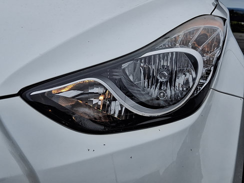 Used 2012 Hyundai Elantra Limited image 10