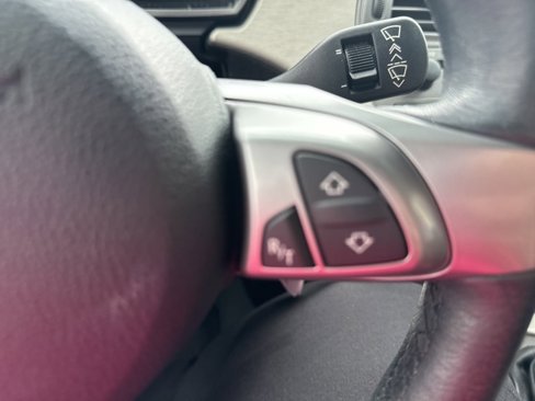 Used 2004 BMW Z4 2.5i image 14