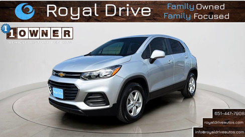 Used 2022 Chevrolet Trax LS w/ Tint and Cruise Package image 1