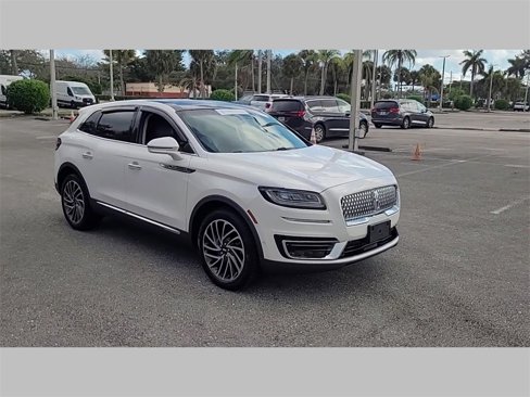 Used 2019 Lincoln Nautilus Reserve image 40