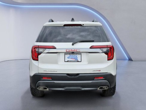 Used 2021 GMC Acadia AT4 w/ Technology Package image 5